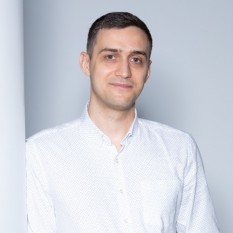 Ionuţ Stroea